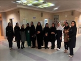 اعطای گل به مادران توسط معاونت بهداشت و درمان به مناسبت هفته سلامت